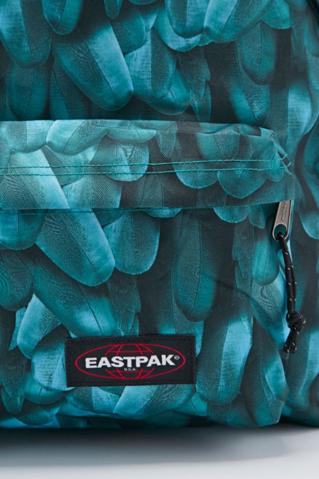 effectief belofte schoenen Eastpak Pak'R Feather Print Padded Backpack in Teal | Urban Outfitters UK