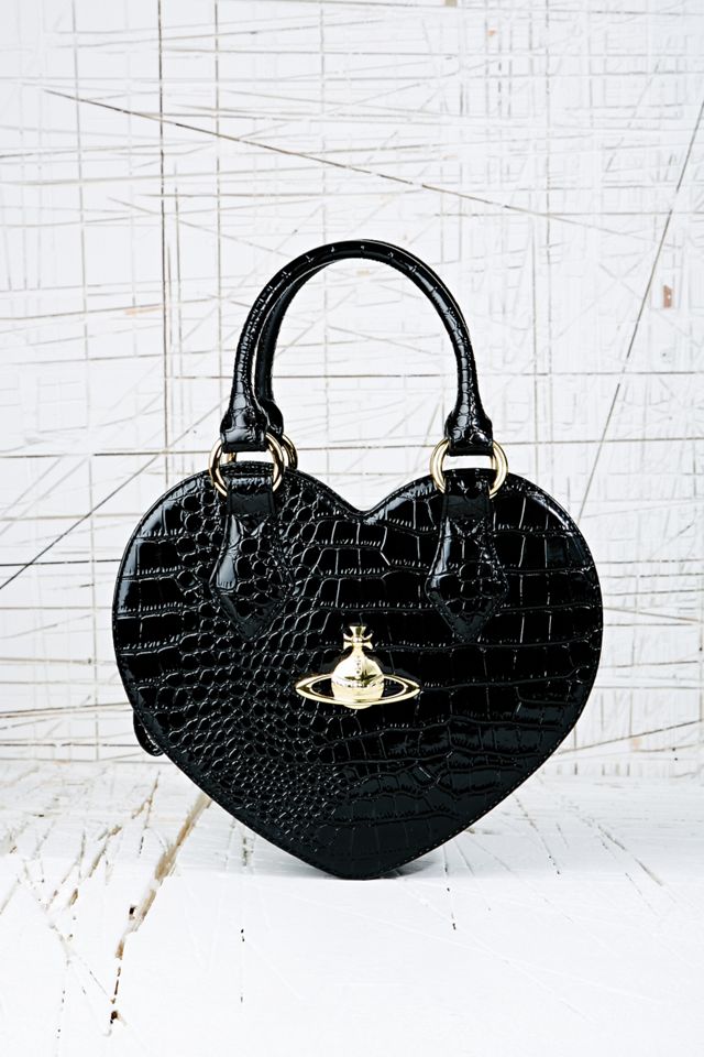 вивьен вествуд сумка сердце. вивьен вествуд сумка красная сердце. Vivienne westwood сумки о бренде. сумка vivienne westwood черная. вивьен вествуд сумки винтаж.