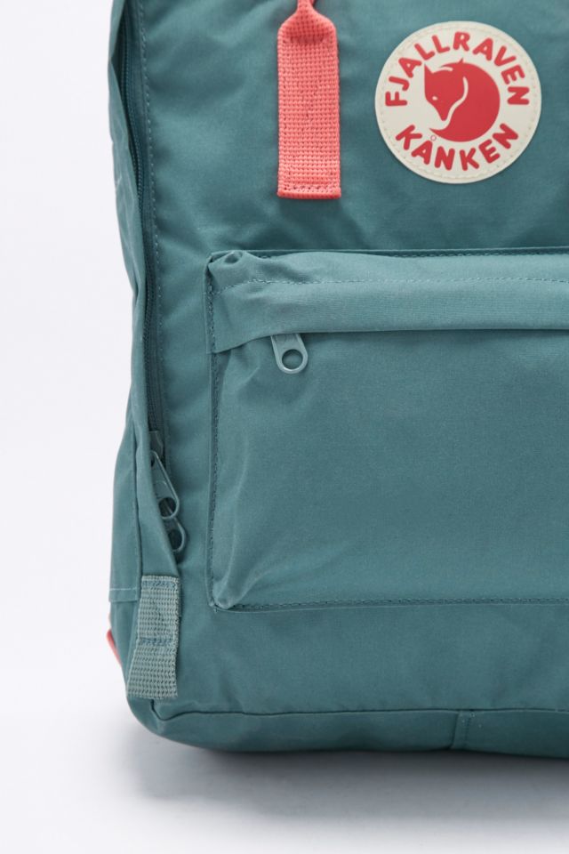 Fjallraven classic kanken backpack cheap in green with contrast pink