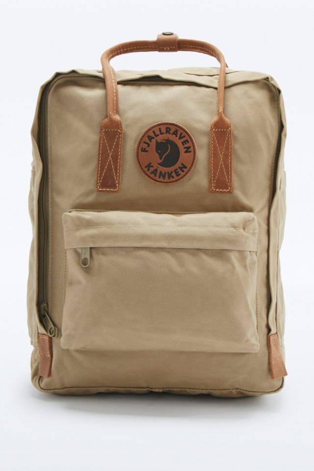 Fjallraven Kanken No. 2 Mochila de arena y cuero