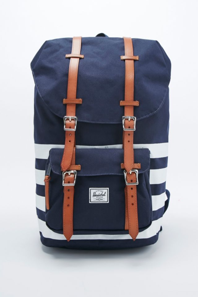 Herschel little america clearance offset