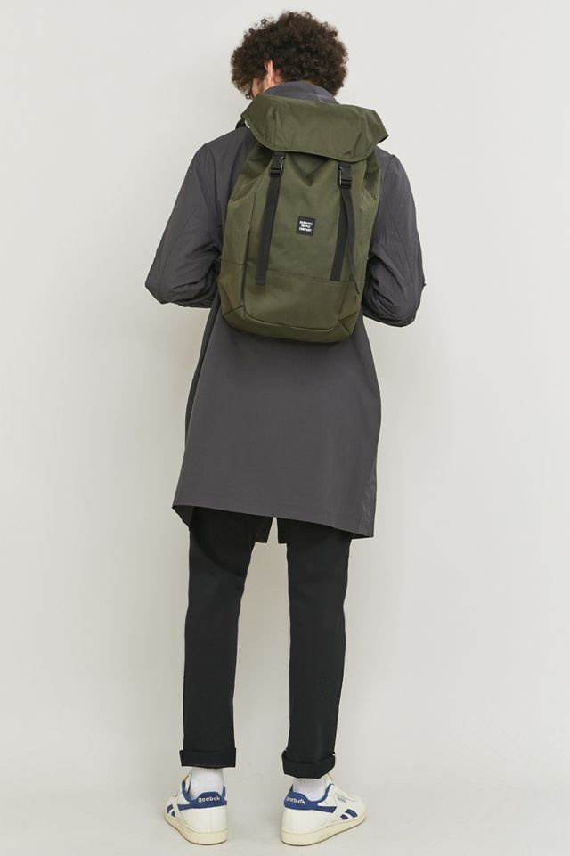 herschel aspect backpack Heritage A front pocket organizer and key clip keep essentials in place Herschel Heritage Backpack | SAC