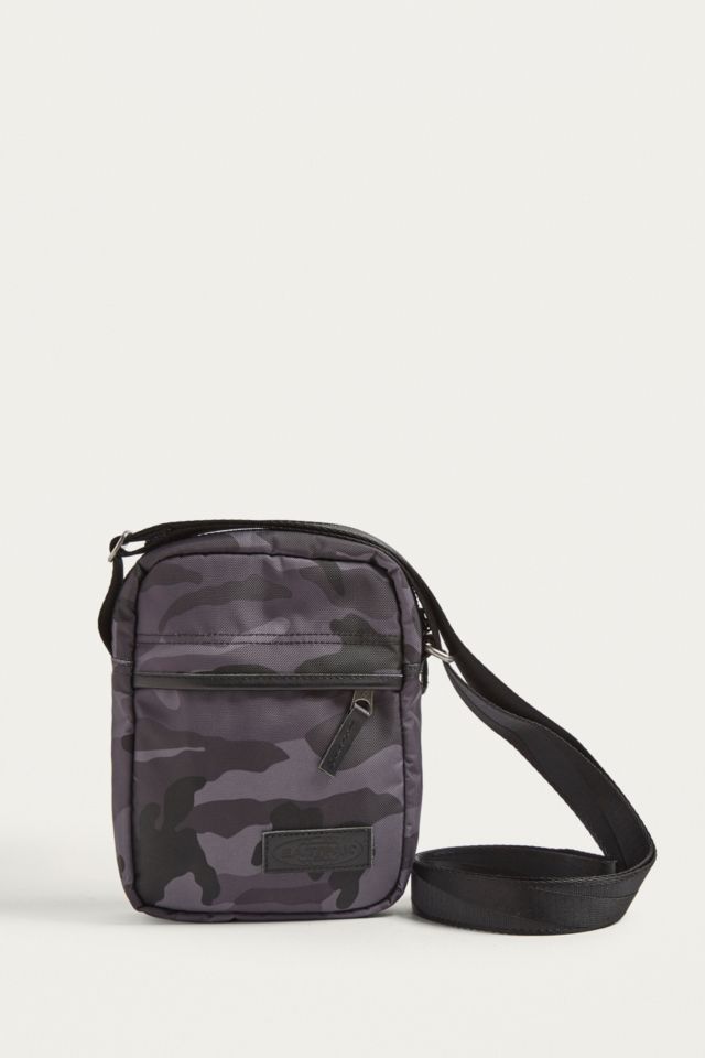 Eastpak the one outlet camo