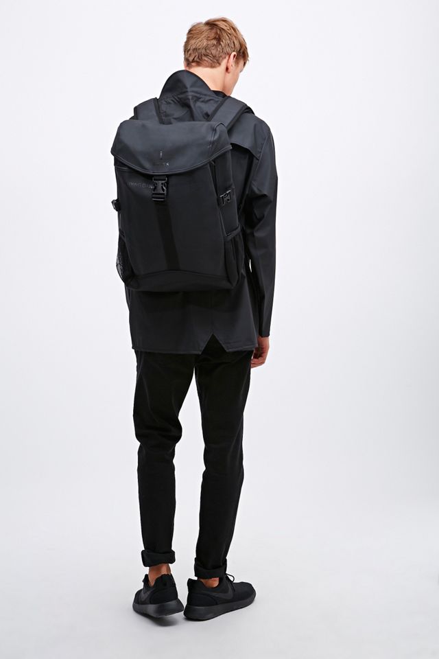 Rains – Schwarzer Rucksack „Runner“ #4